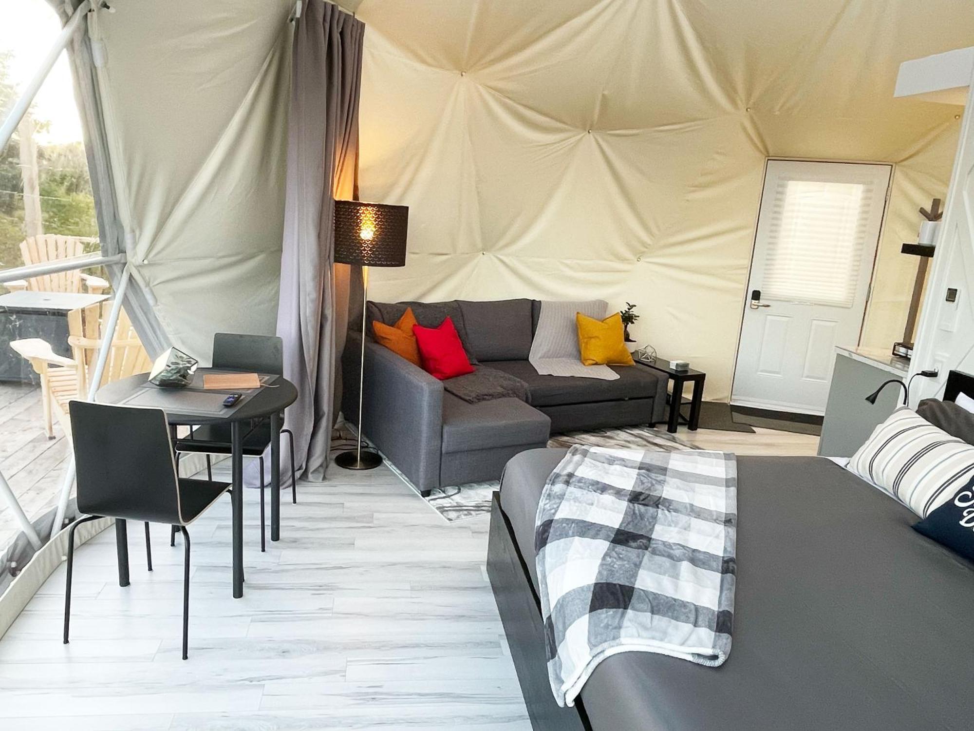 Вилла Port Wade Glamping Domes Victoria Beach Экстерьер фото