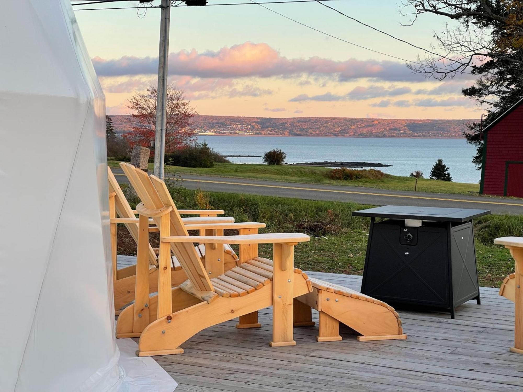 Вилла Port Wade Glamping Domes Victoria Beach Экстерьер фото